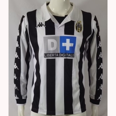 99-00 Juventus home